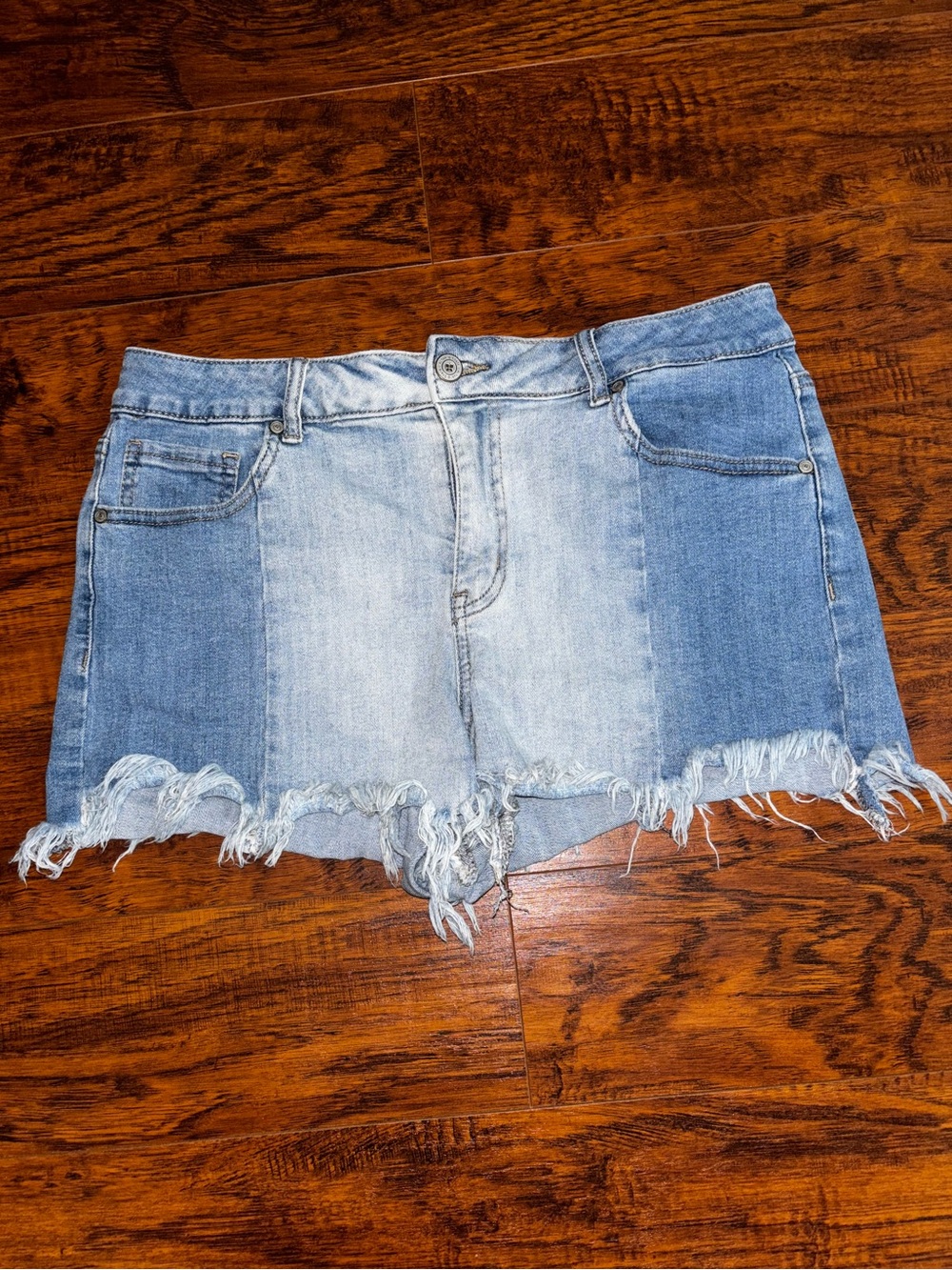 Altar'd State Fray Hem Blue Jean Shorts Two-Tone Light Wash Distressed Denim
